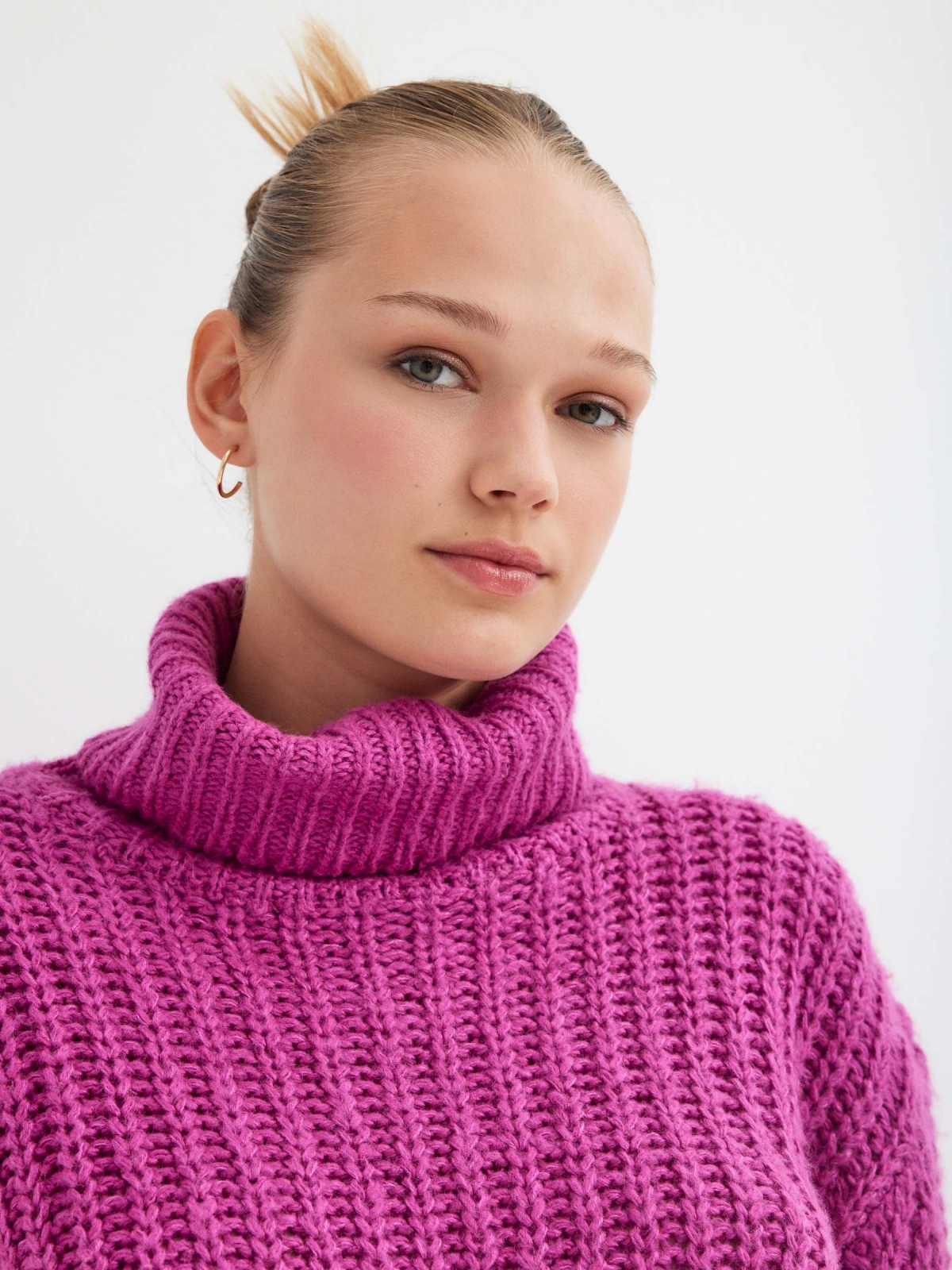 Roll neck knit jumper fuchsia detail view