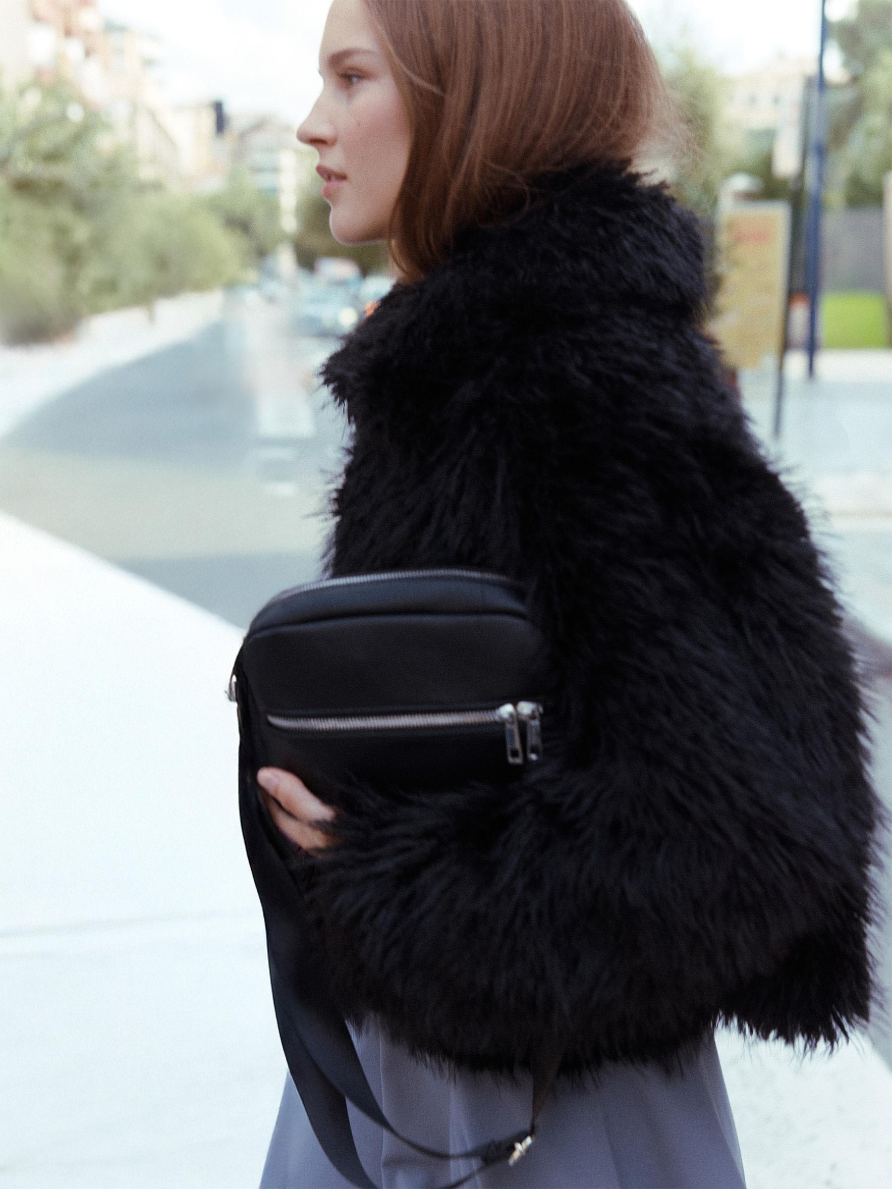 Leatherette shoulder bag black front view
