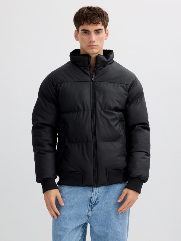 Casaco de nylon com fecho éclair preto vista detalhe