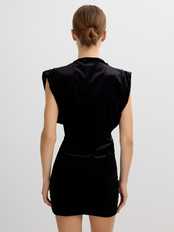 Vestido mini lantejoulas gola alta preto vista meia traseira