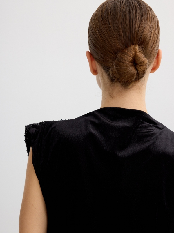 Vestido mini lentejuelas cuello perkins negro vista detalle