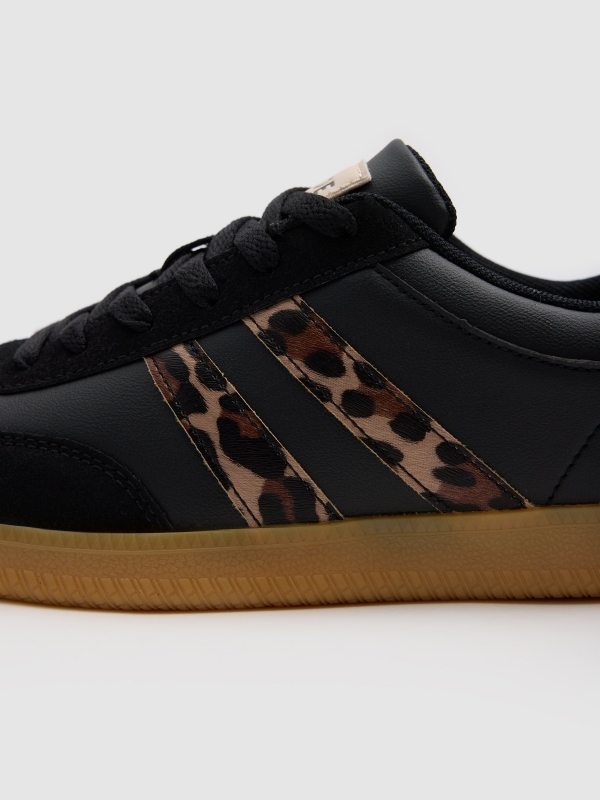 Sapatilha retro combinada animal print preto vista detalhe