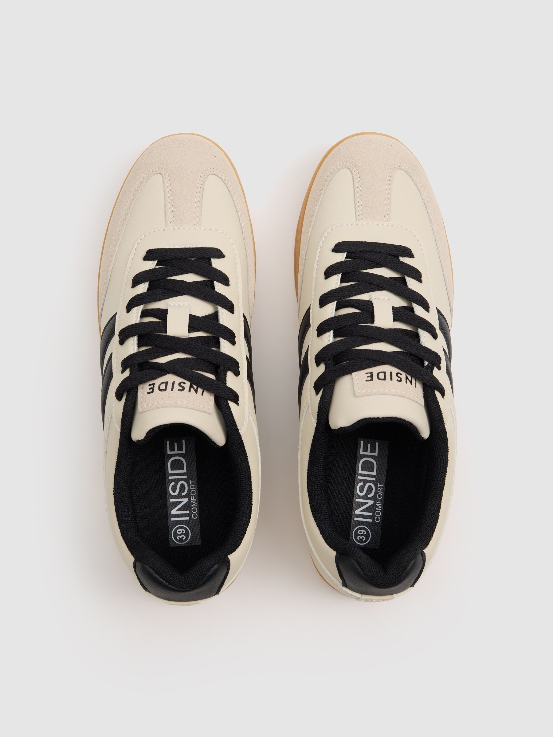 Zapatilla polipiel retro combinada