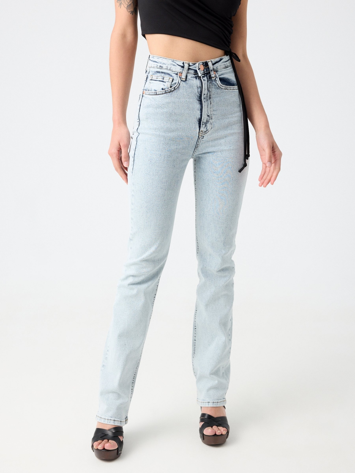 Straight slim bleached jeans blue/white middle front view