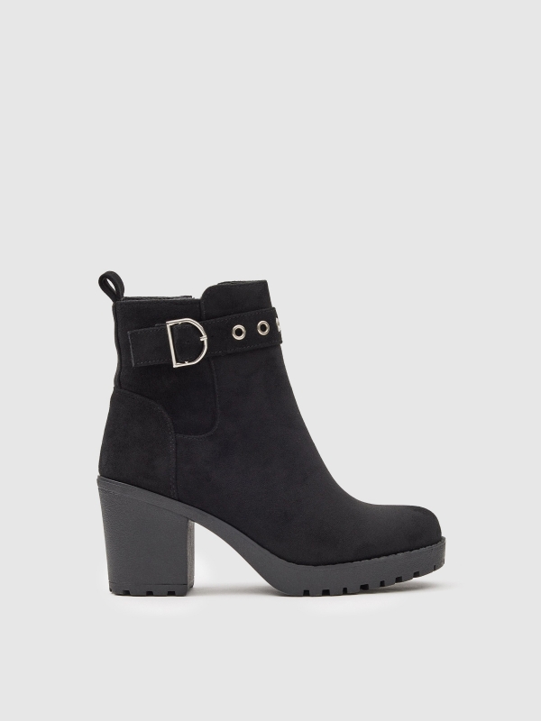 Ankle boot with buckle and wide heel black