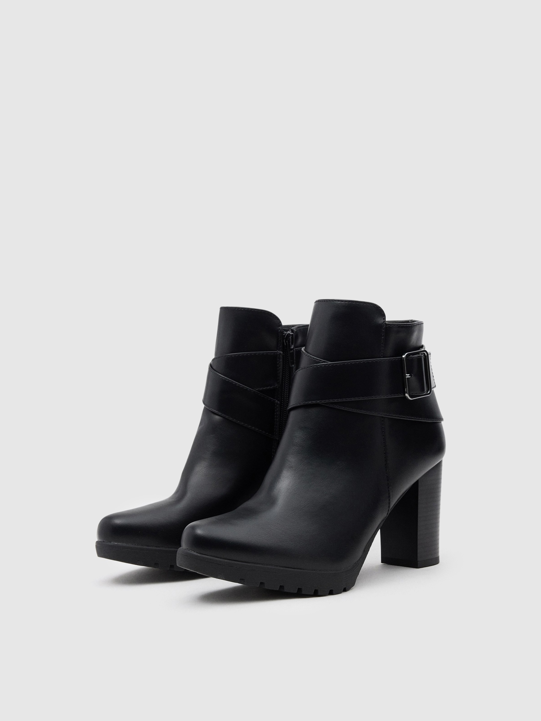 Ankle boots buckle cross straps black
