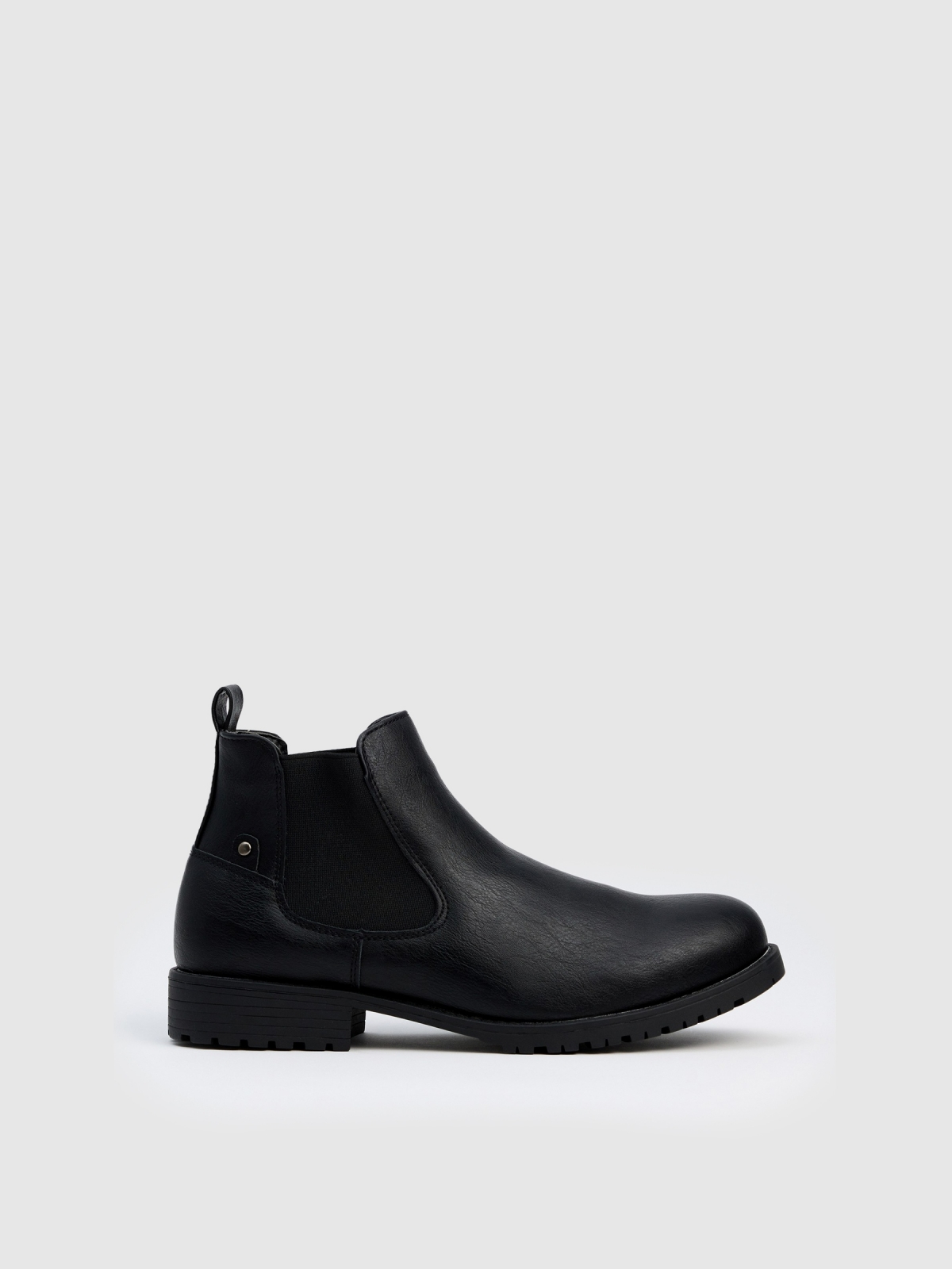 Black chelsea ankle boot black