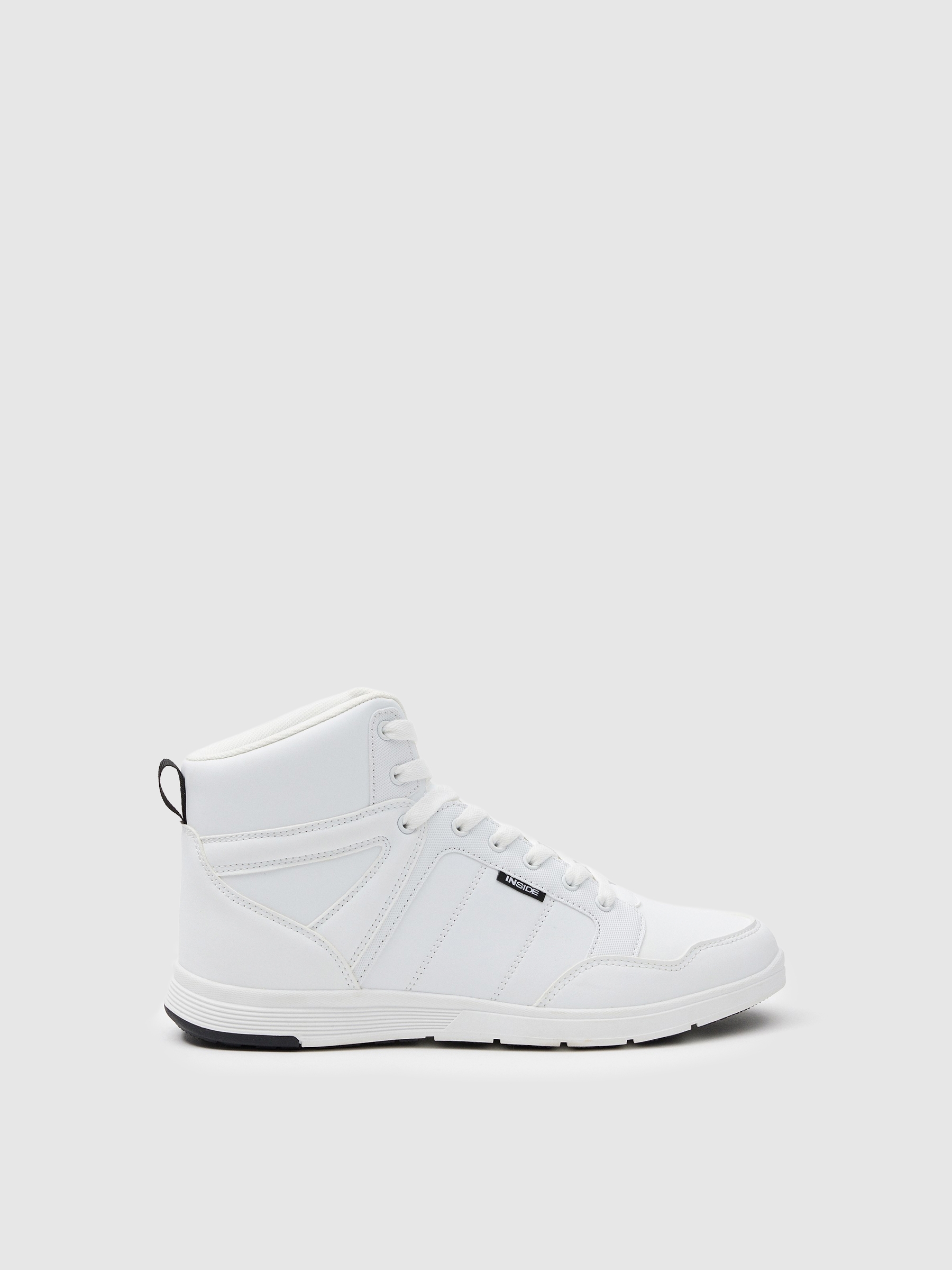 Bota deportiva blanco