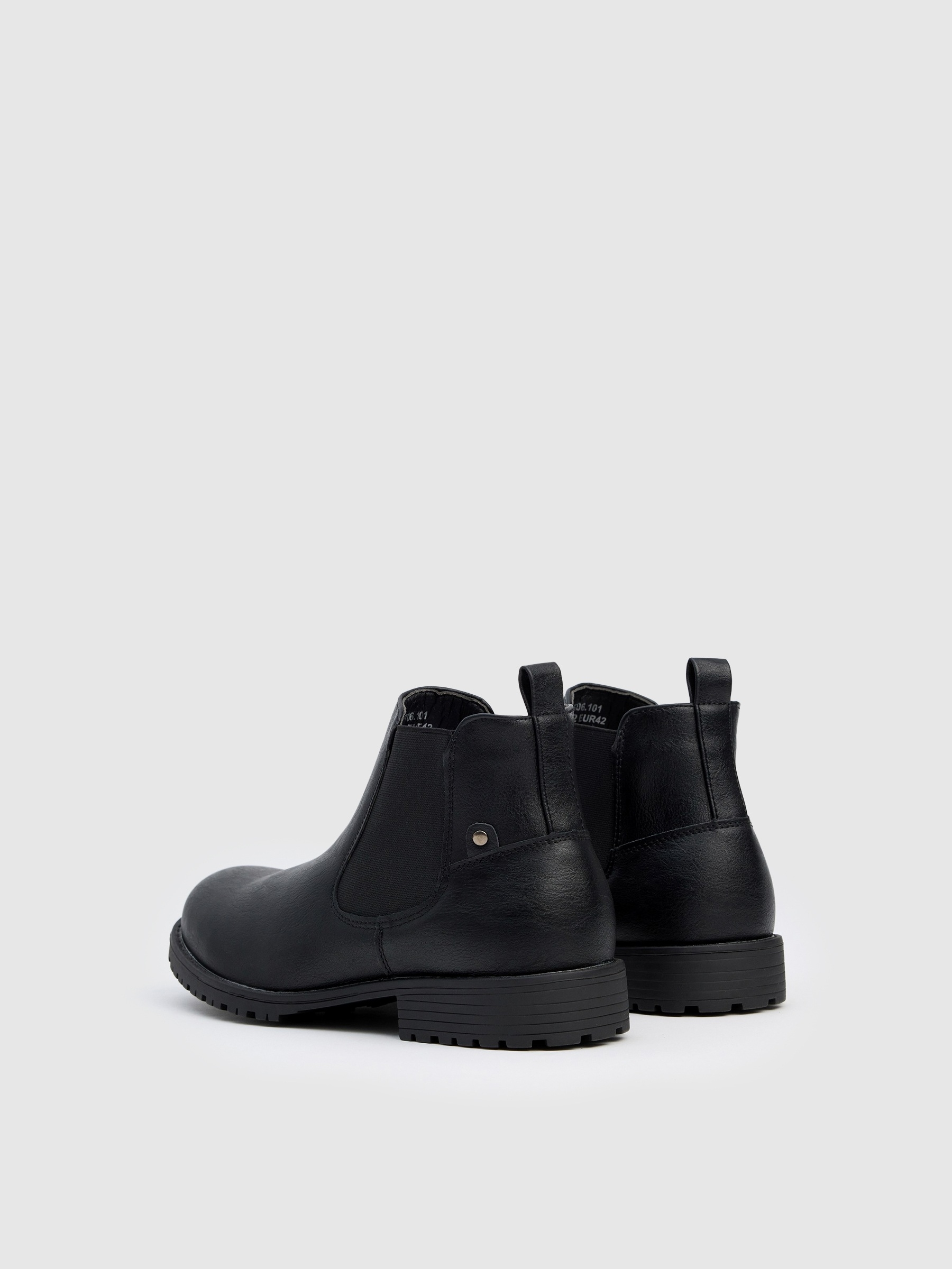 Black chelsea ankle boot black