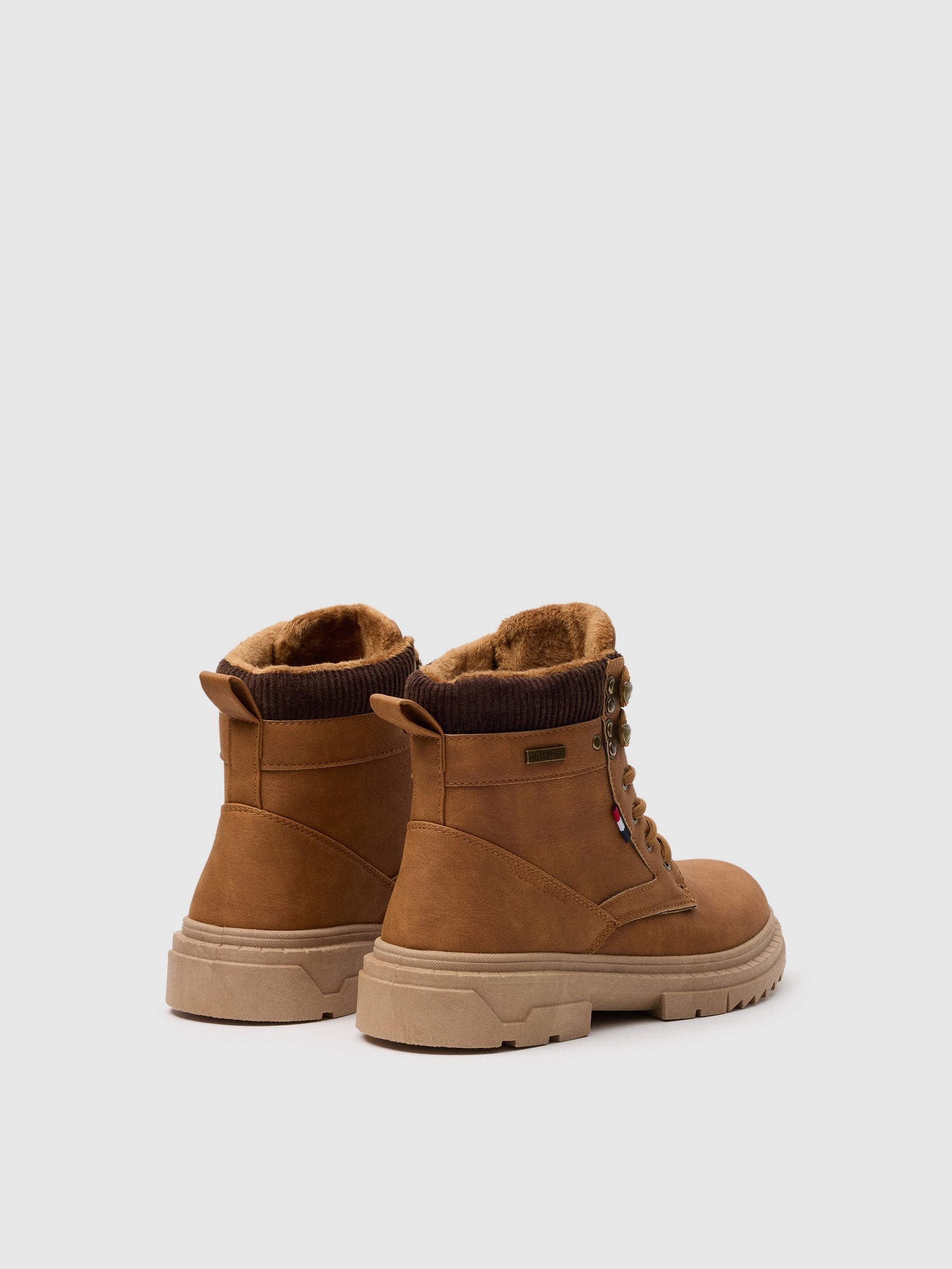 Bota combinada de alpinismo