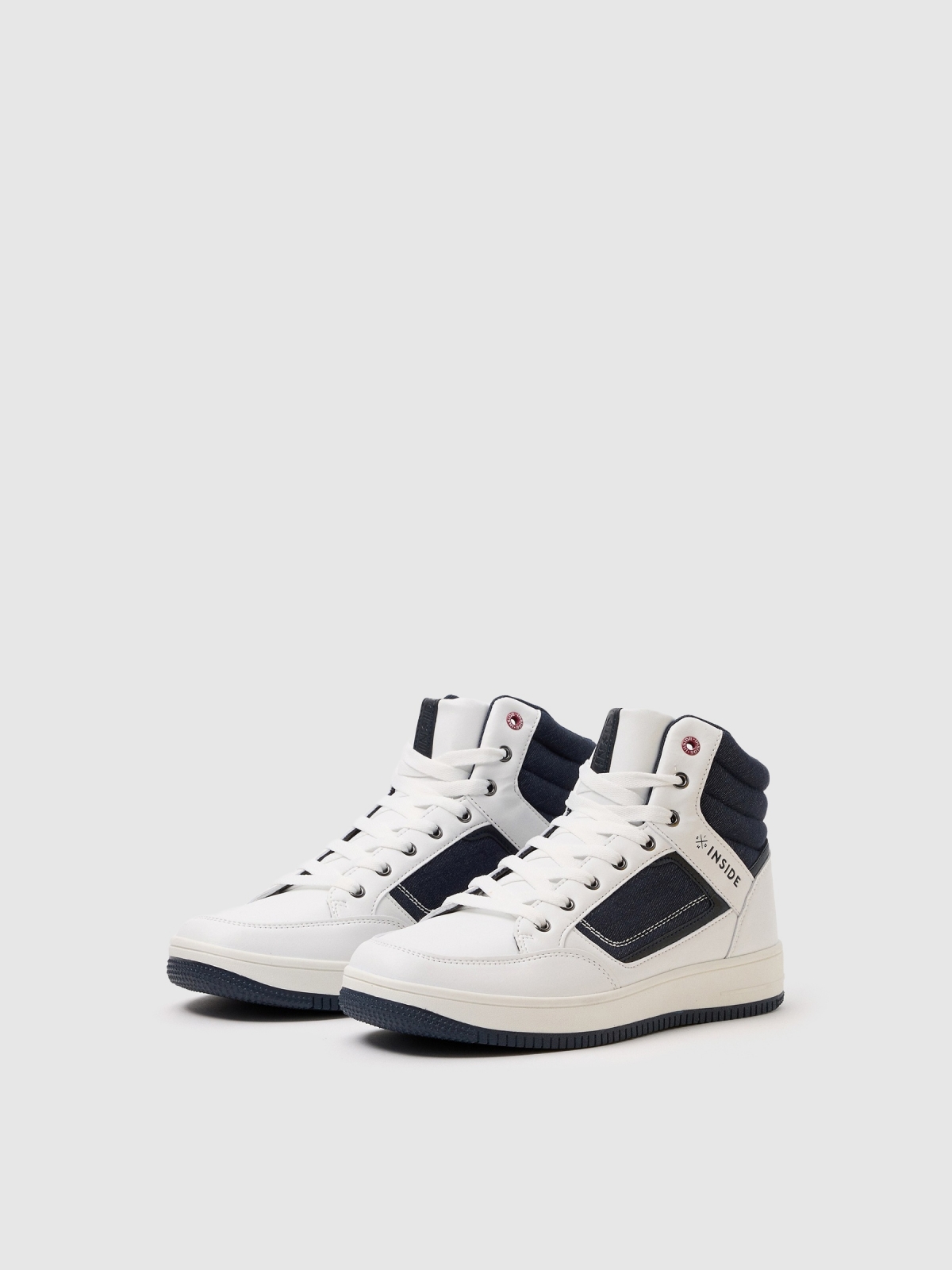 Denim sports boot 45º front view