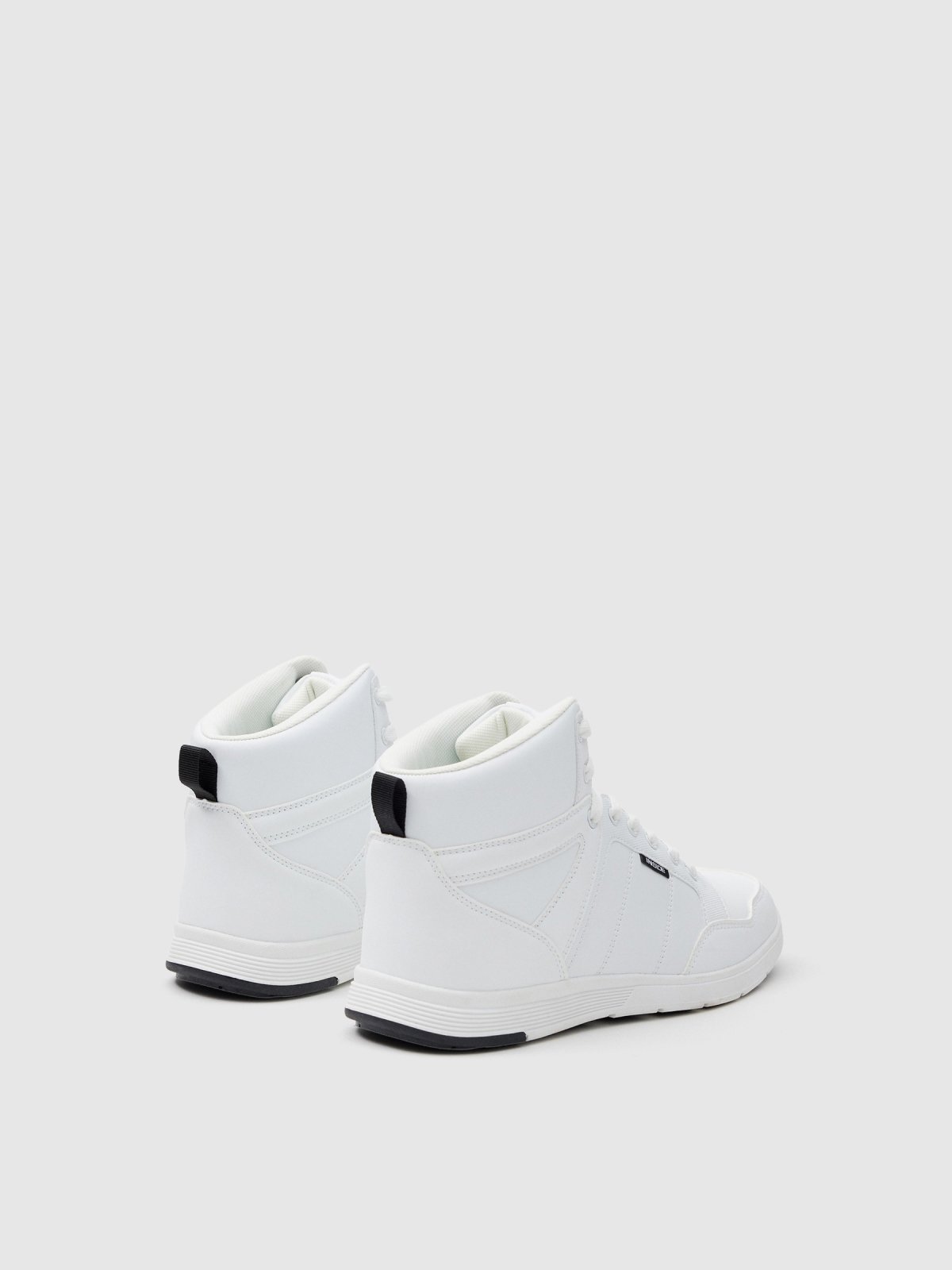 Sport boot white 45º back view