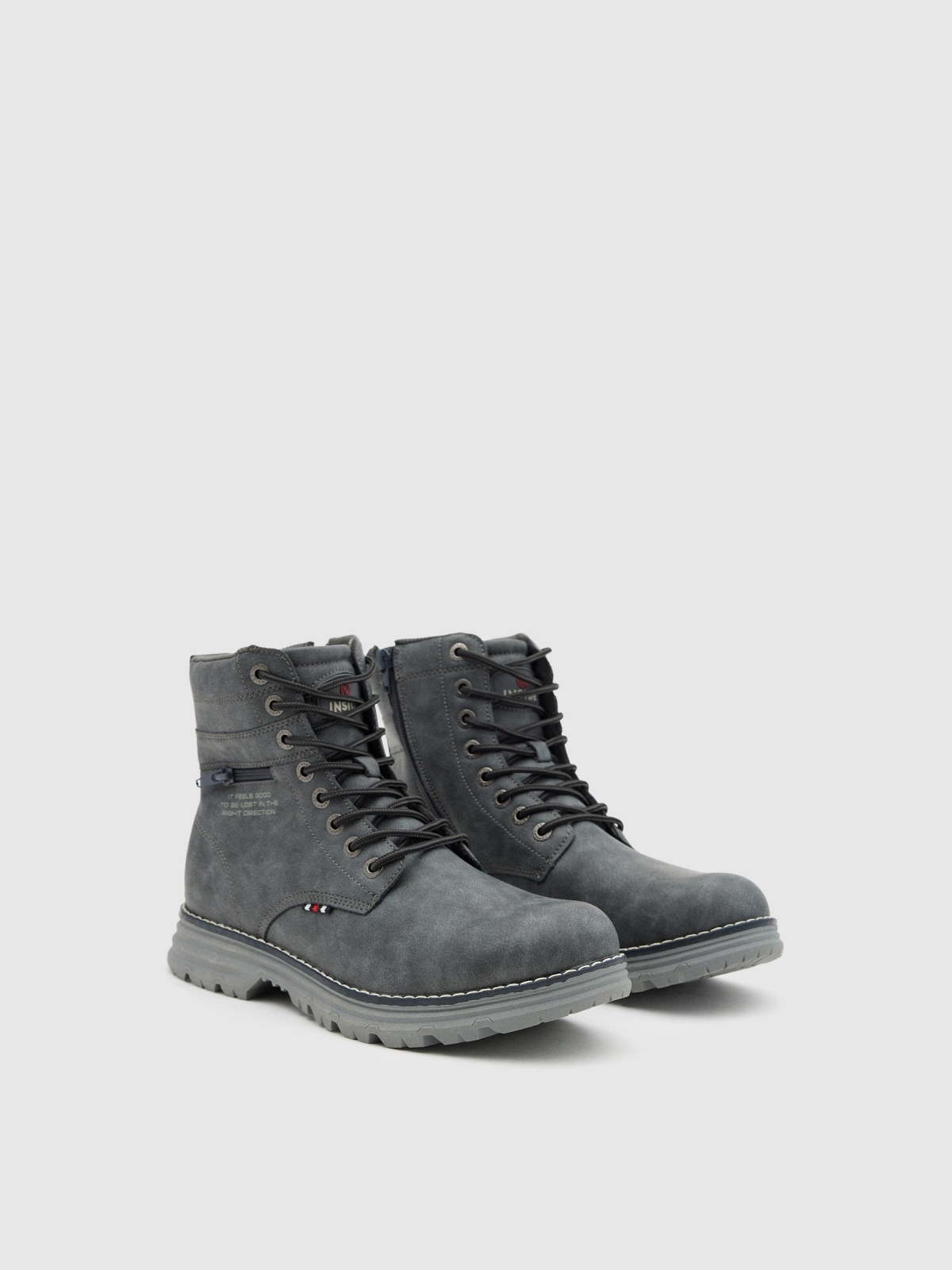Mountaineering boot with zipper dark grey 45º front view