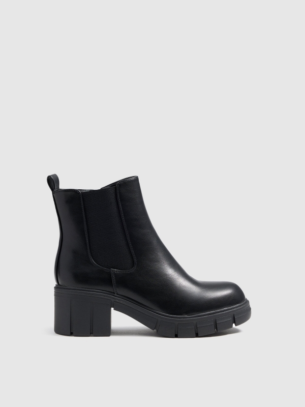 Ankle boots with elastic and platform black