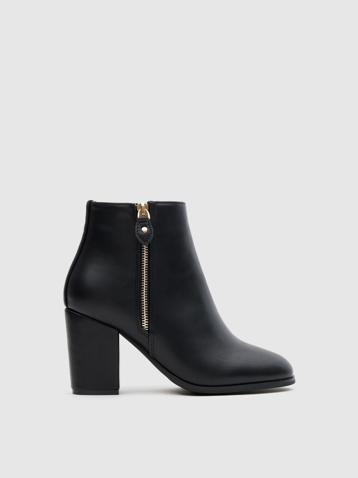 Botins com cremalheira preto