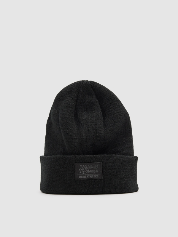 Gorro básico preto dobrado preto vista lateral frontal 45º