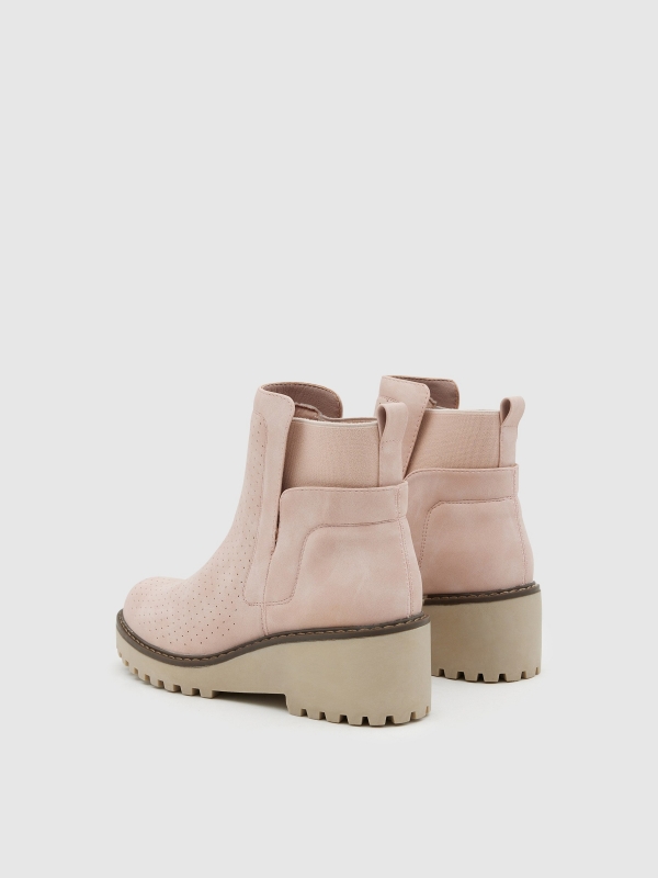 Botas de cunha com elásticos rosa vista traseira 45º