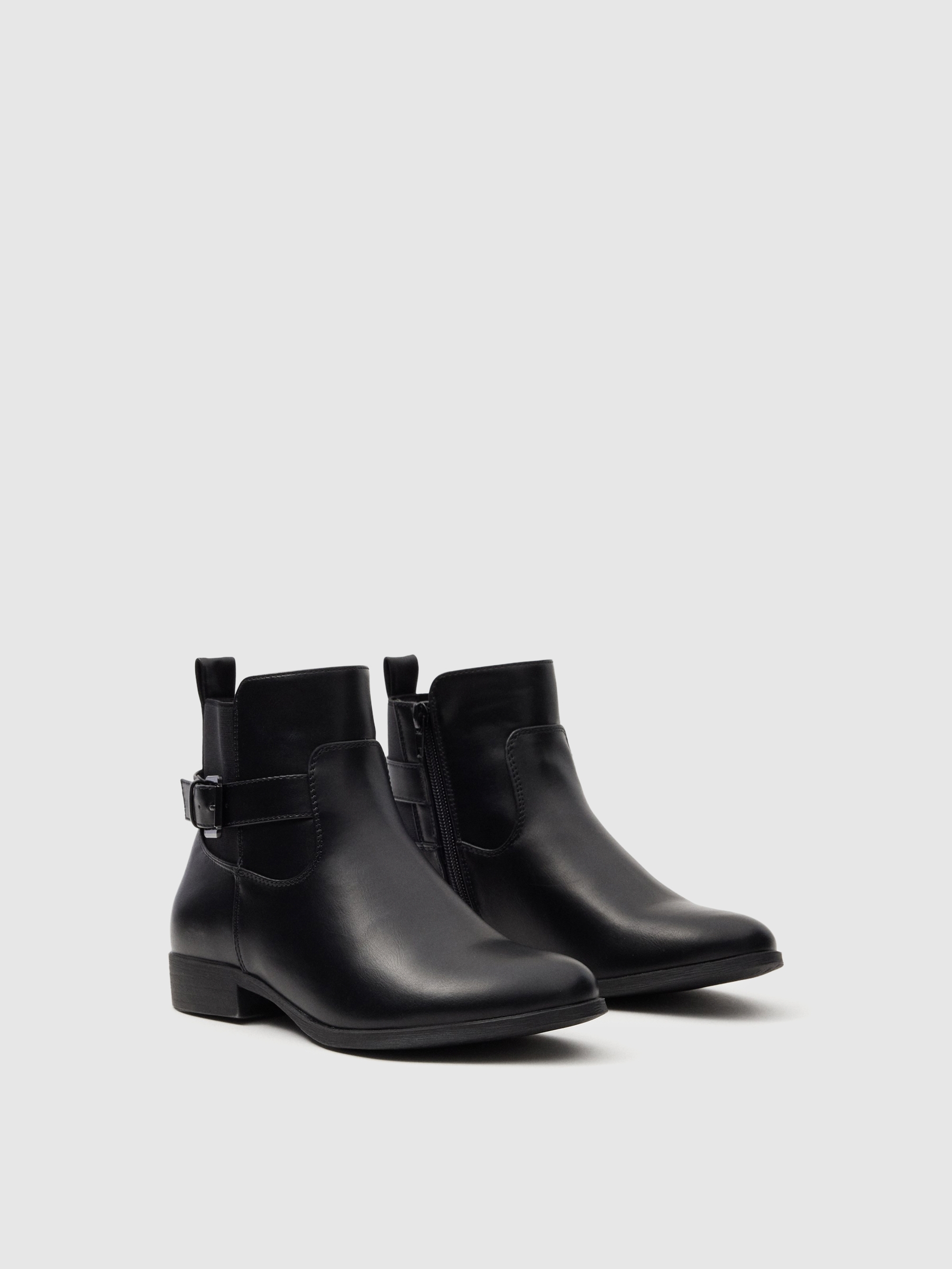 Elastic and buckle ankle boots black