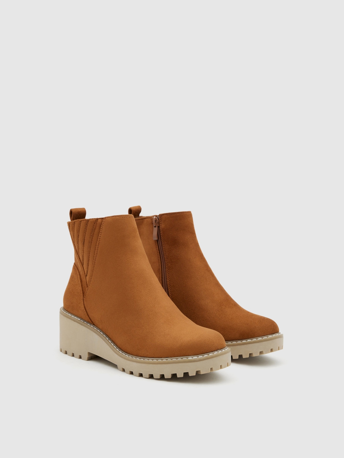 Wedge ankle boots brown 45º front view