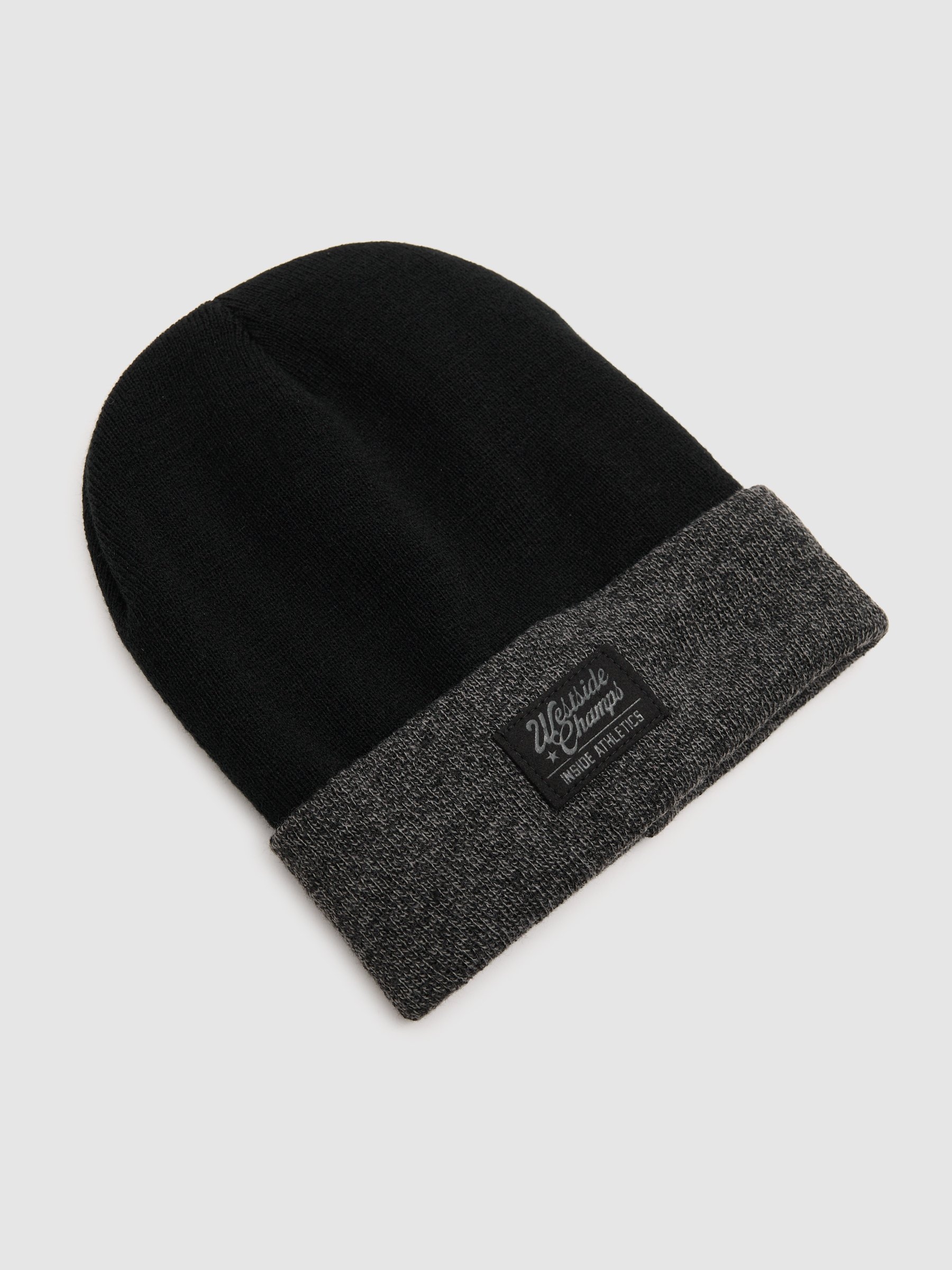 Basic black and gray turned-up hat grey 45º front view