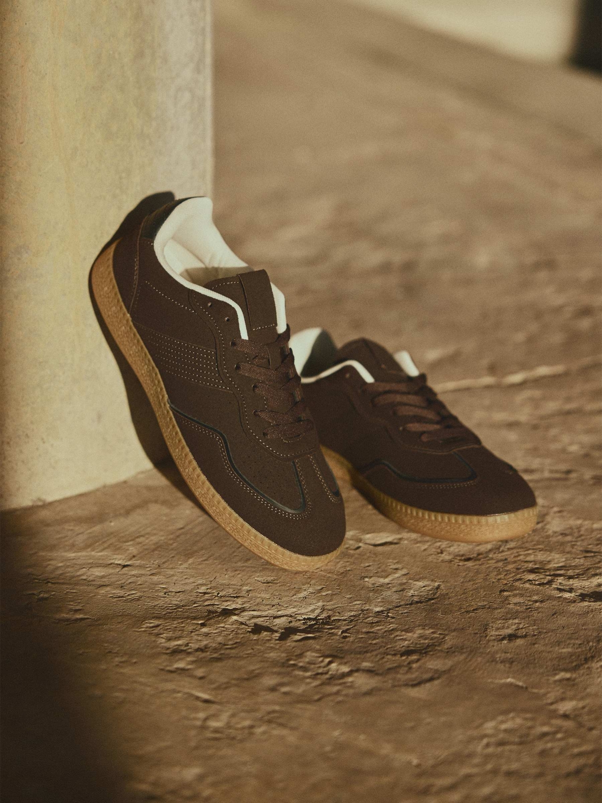 %New% Casual sneaker dark brown