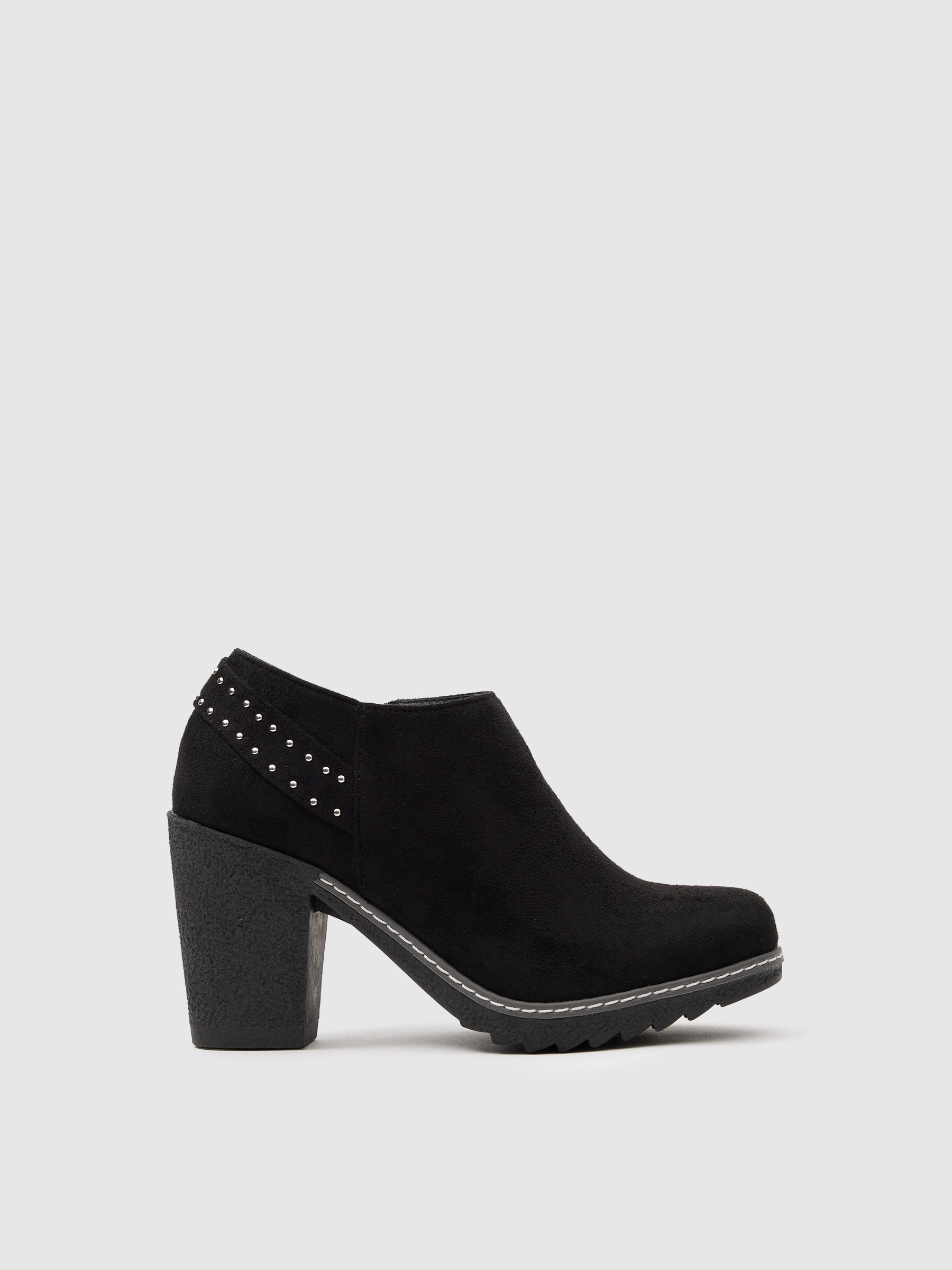Studded ankle boots with wide heel