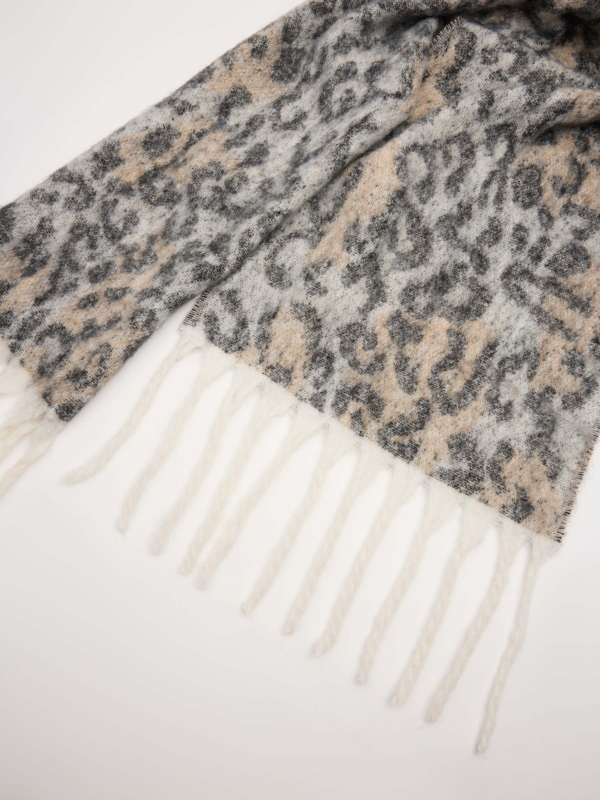 Bufanda manta animal print multicolor vista detalle