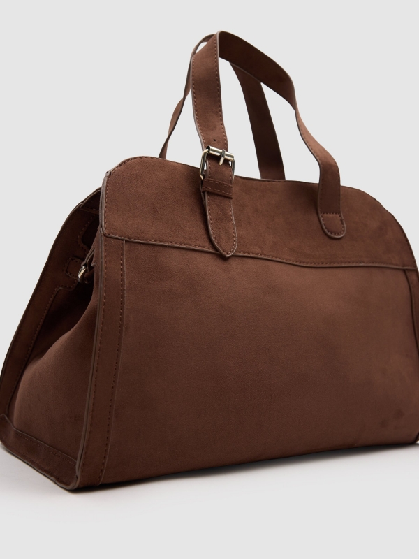 Bolsa efeito couro marrom marrom vista detalhe