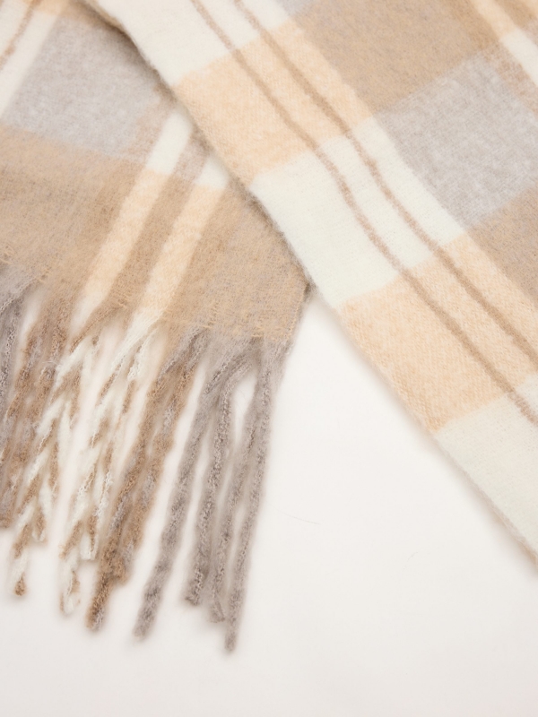 Plaid blanket-type scarf multicolor detail view