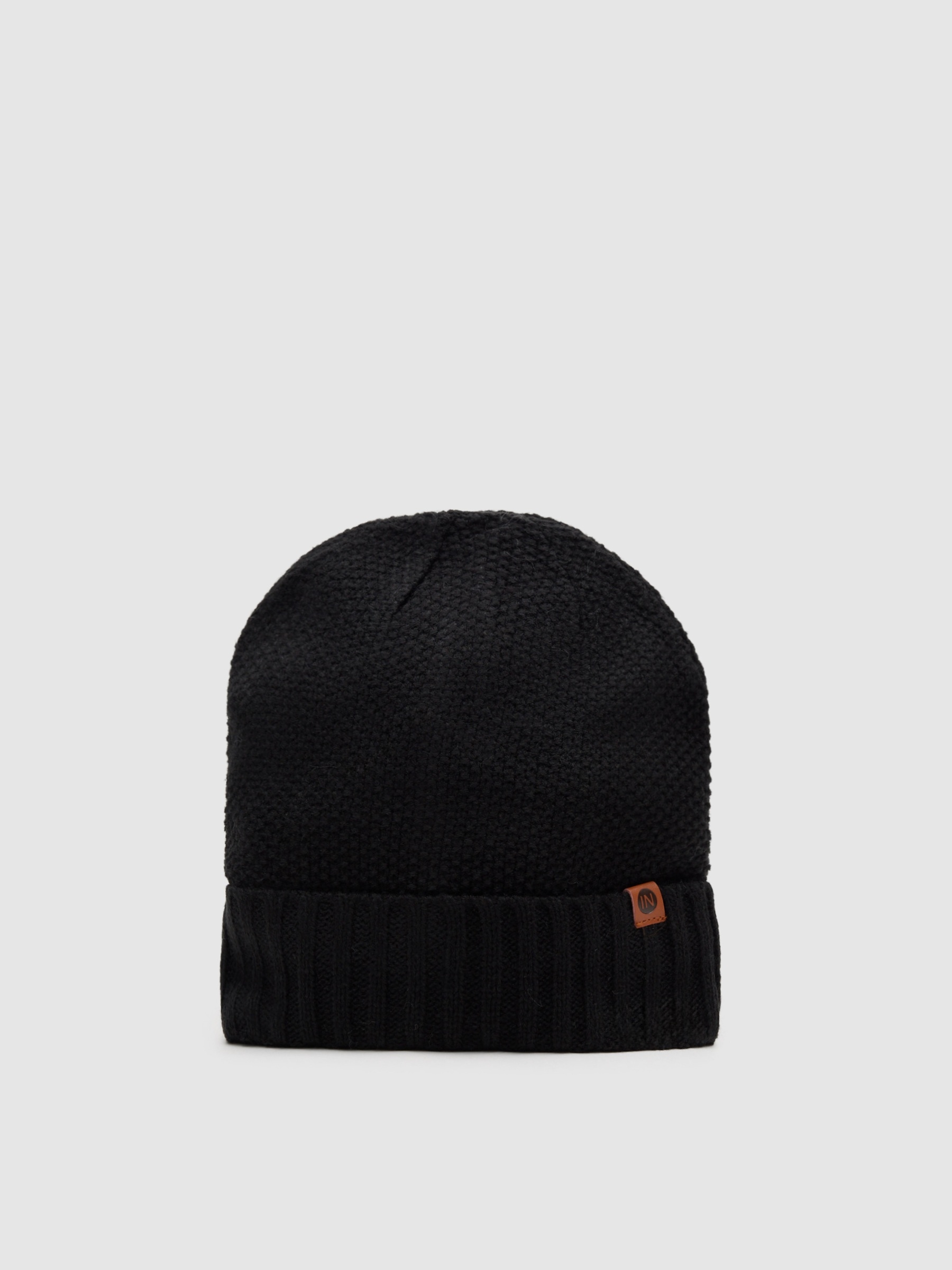 Gorro de tricô forro polar preto vista lateral frontal 45º