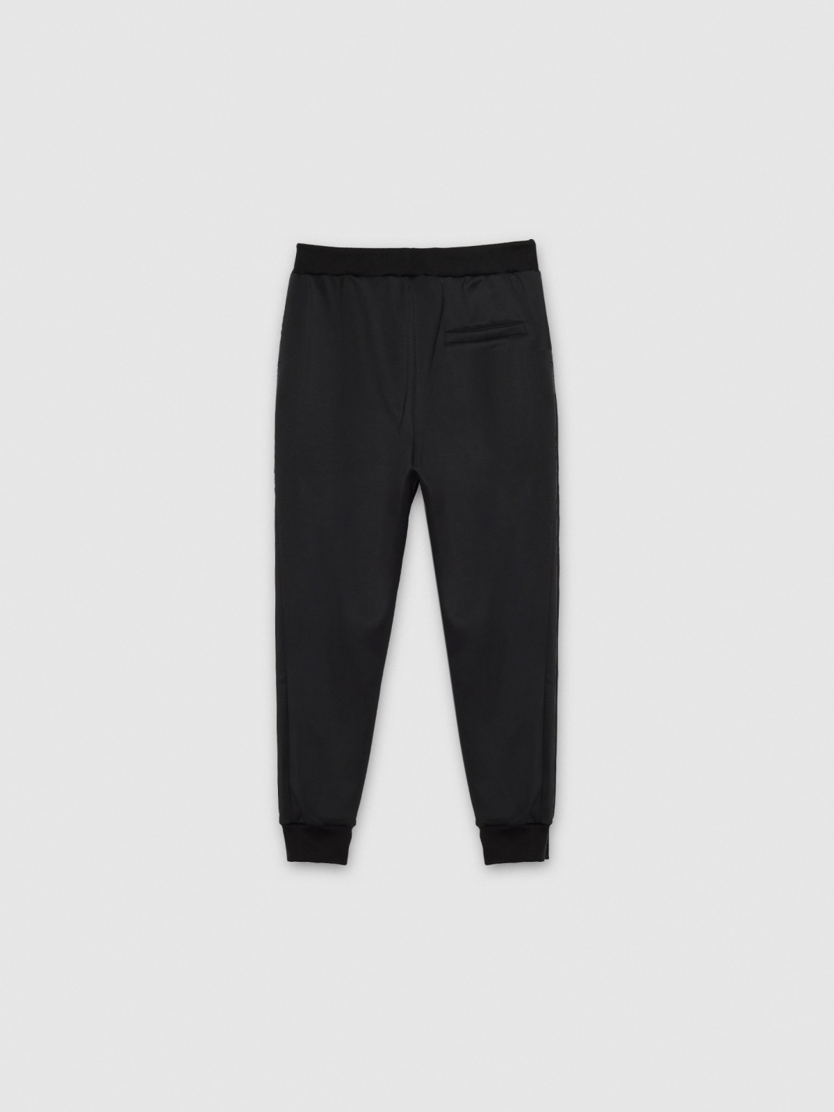 Jogger deportivo felpa negro vista trasera