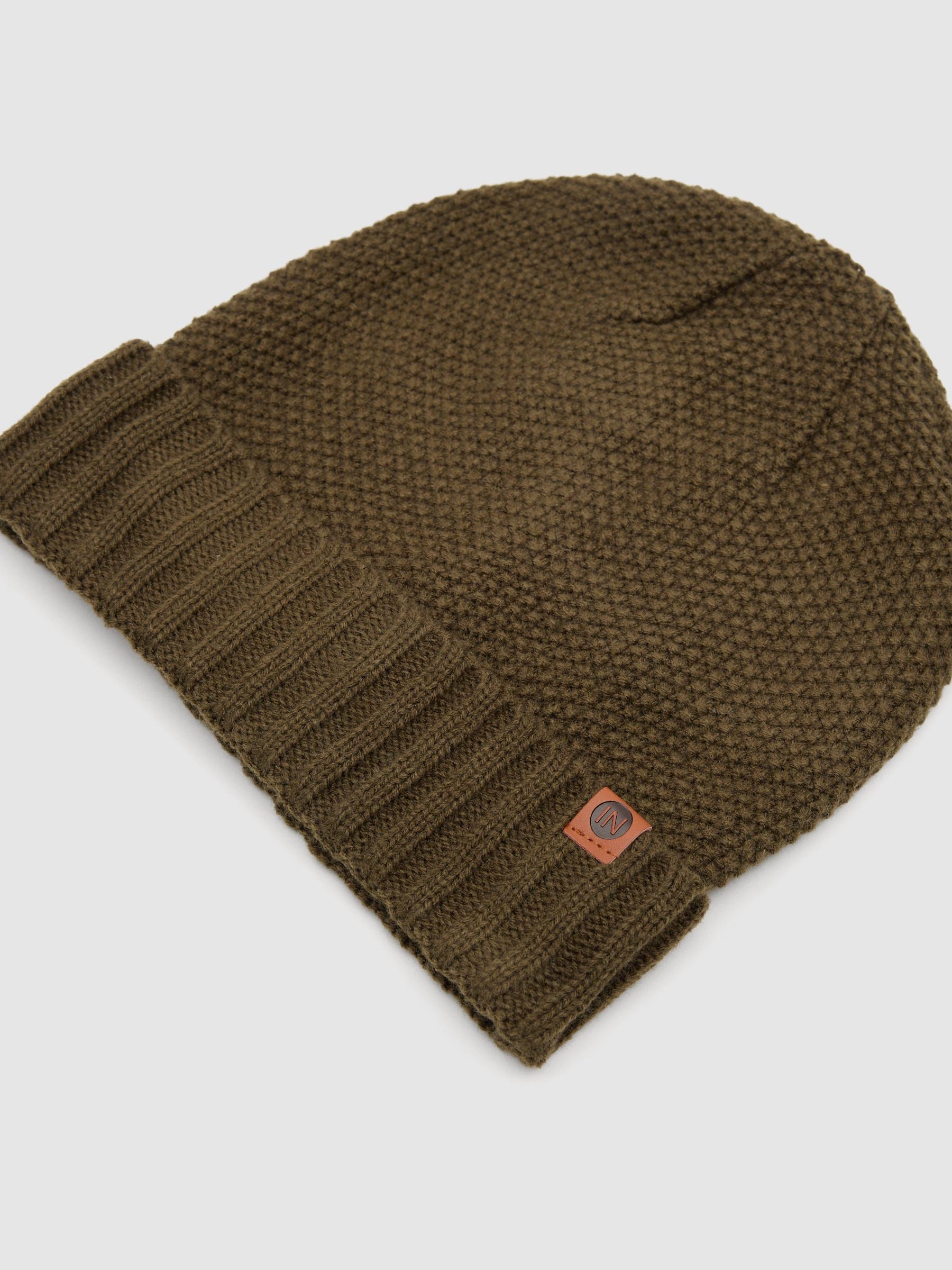 Gorro de tricô forro polar cáqui vista lateral traseira 45º