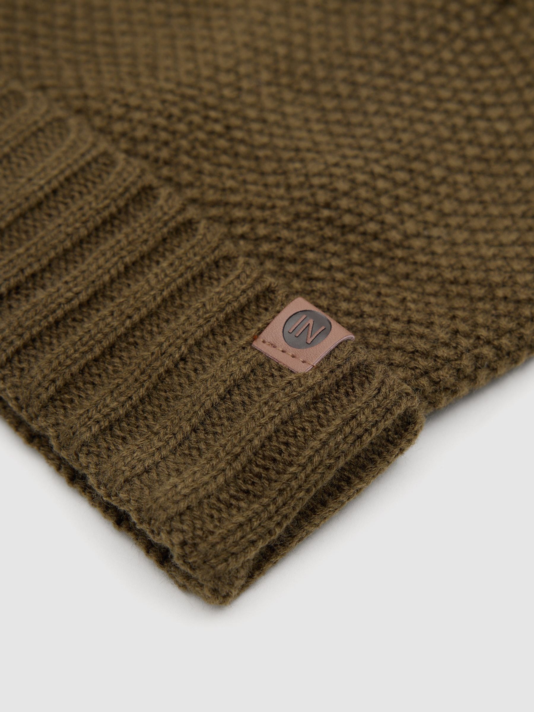 Polar fleece knit hat khaki 45º back view