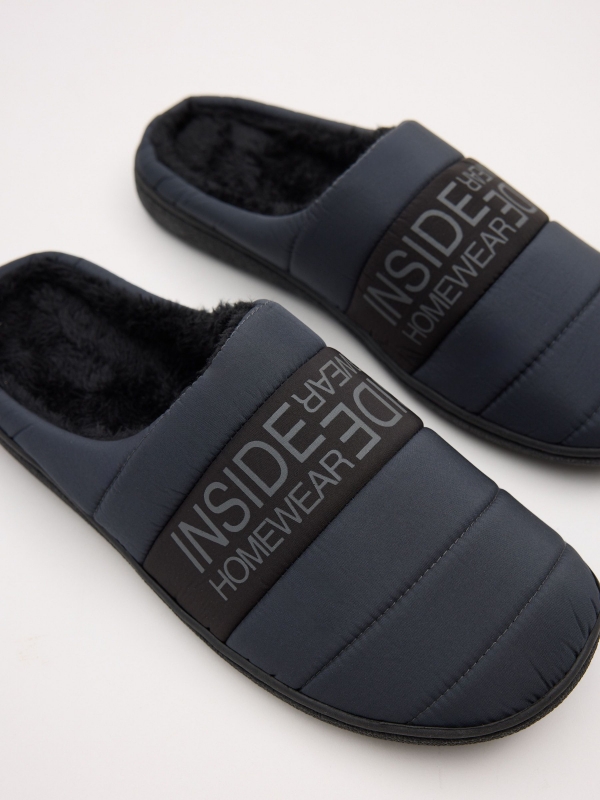 Padded house slipper black detail view