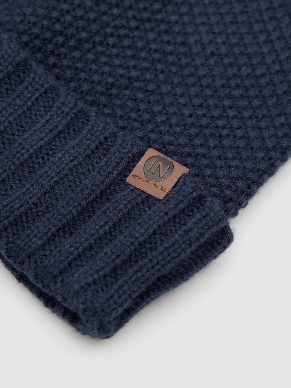 Gorro de tricô forro polar azul marinho vista frontal