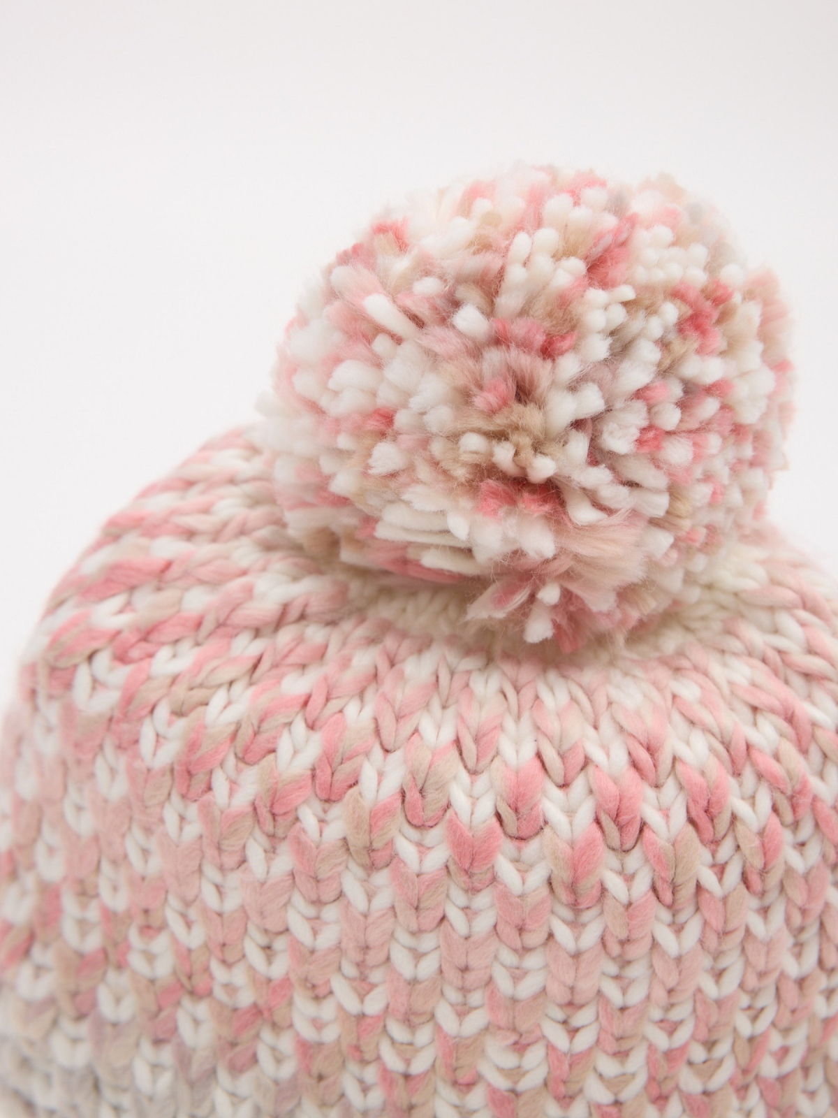 Multicolor nude pompom hat multicolor 45º back view