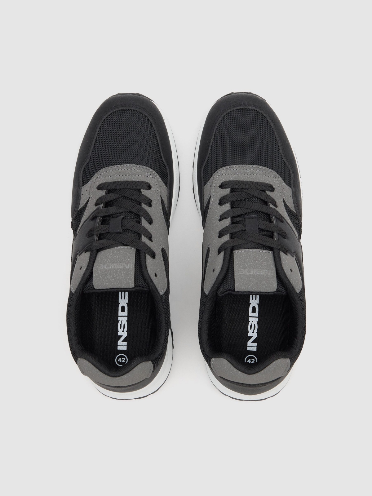 Deportiva combinada nylon negro vista cenital