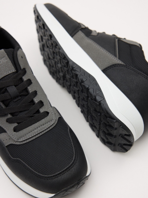 Deportiva combinada nylon negro vista detalle