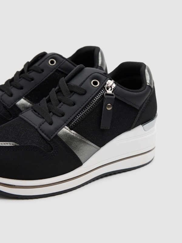 Sporty wedge with zipper black detail view