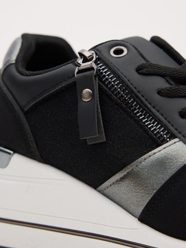 Sporty wedge with zipper black detail view