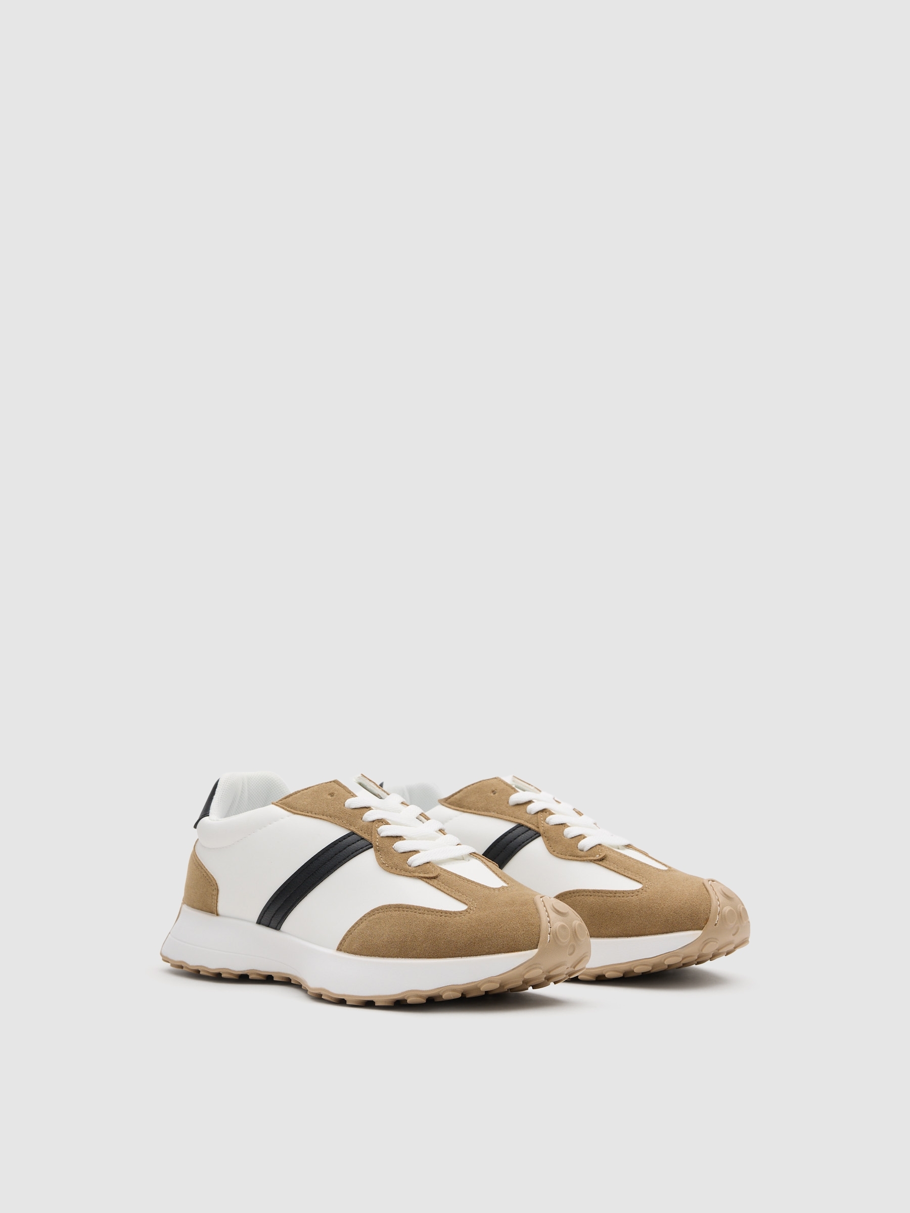 Deportiva casual combinada blanco