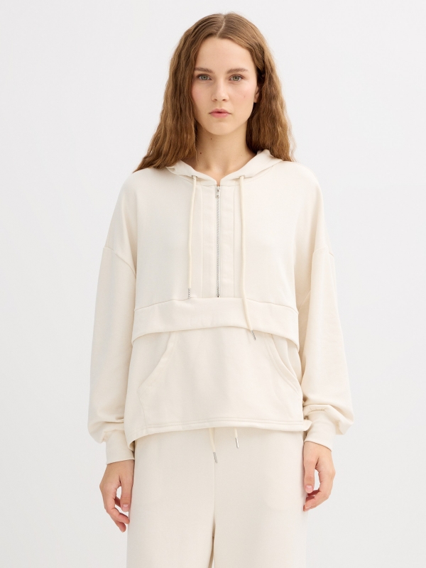 Moletom com capuz e zíper off white vista meia frontal