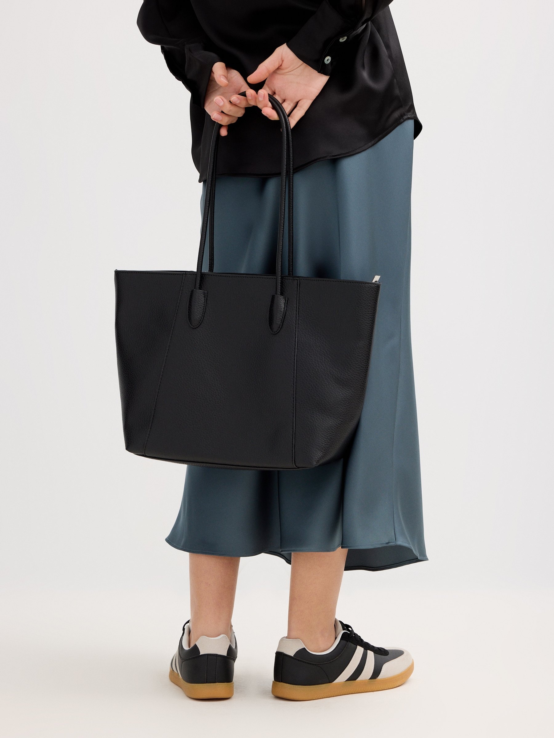 Shopper bag leather effect