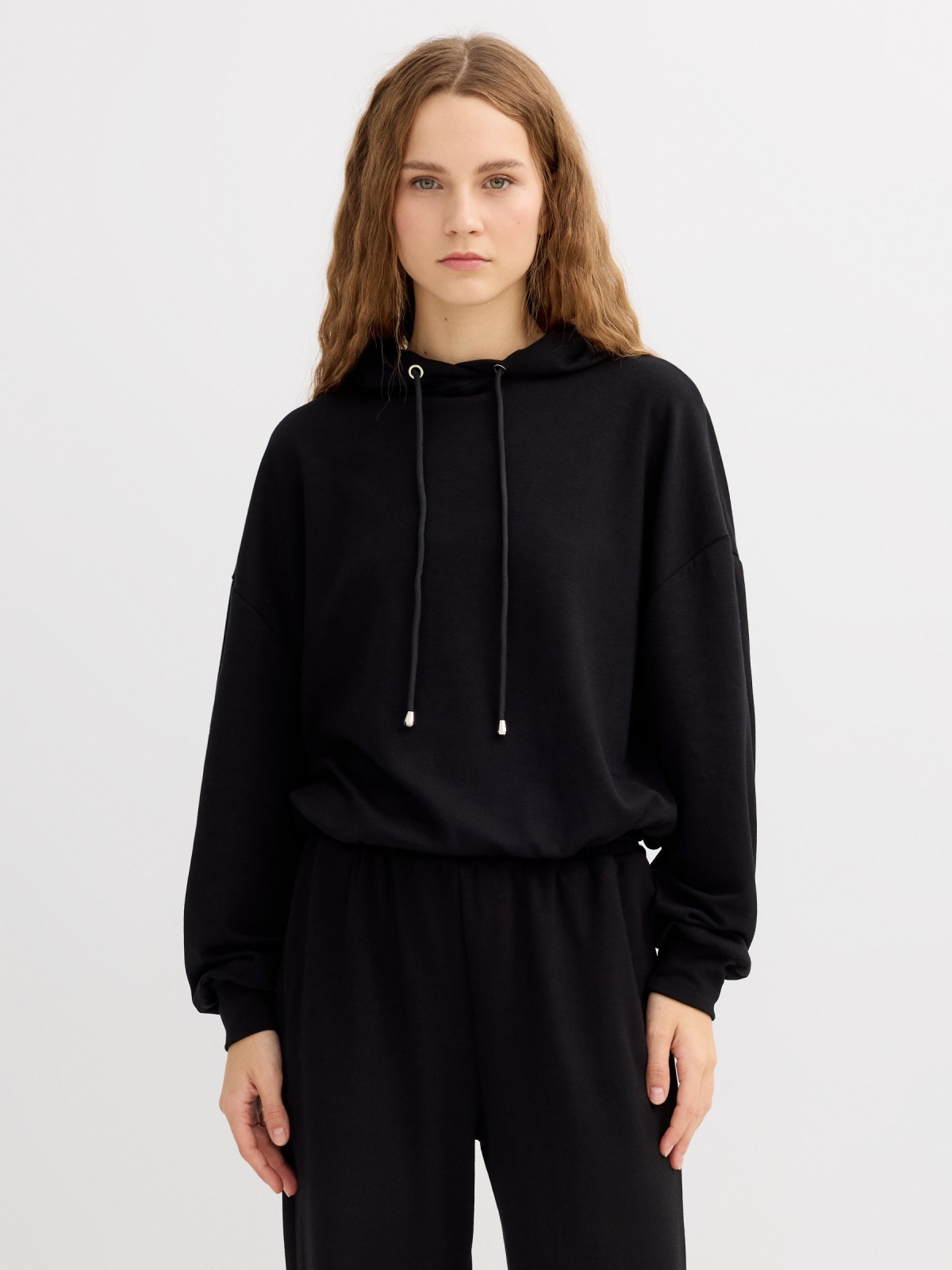 Sudadera con capucha negro vista media frontal