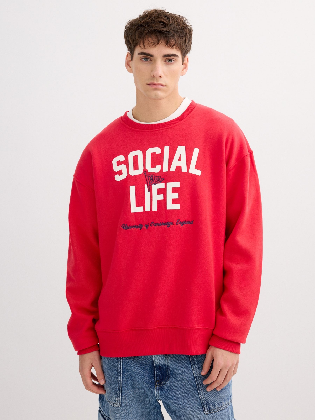 Moletom varsity felpa vermelho vista meia frontal