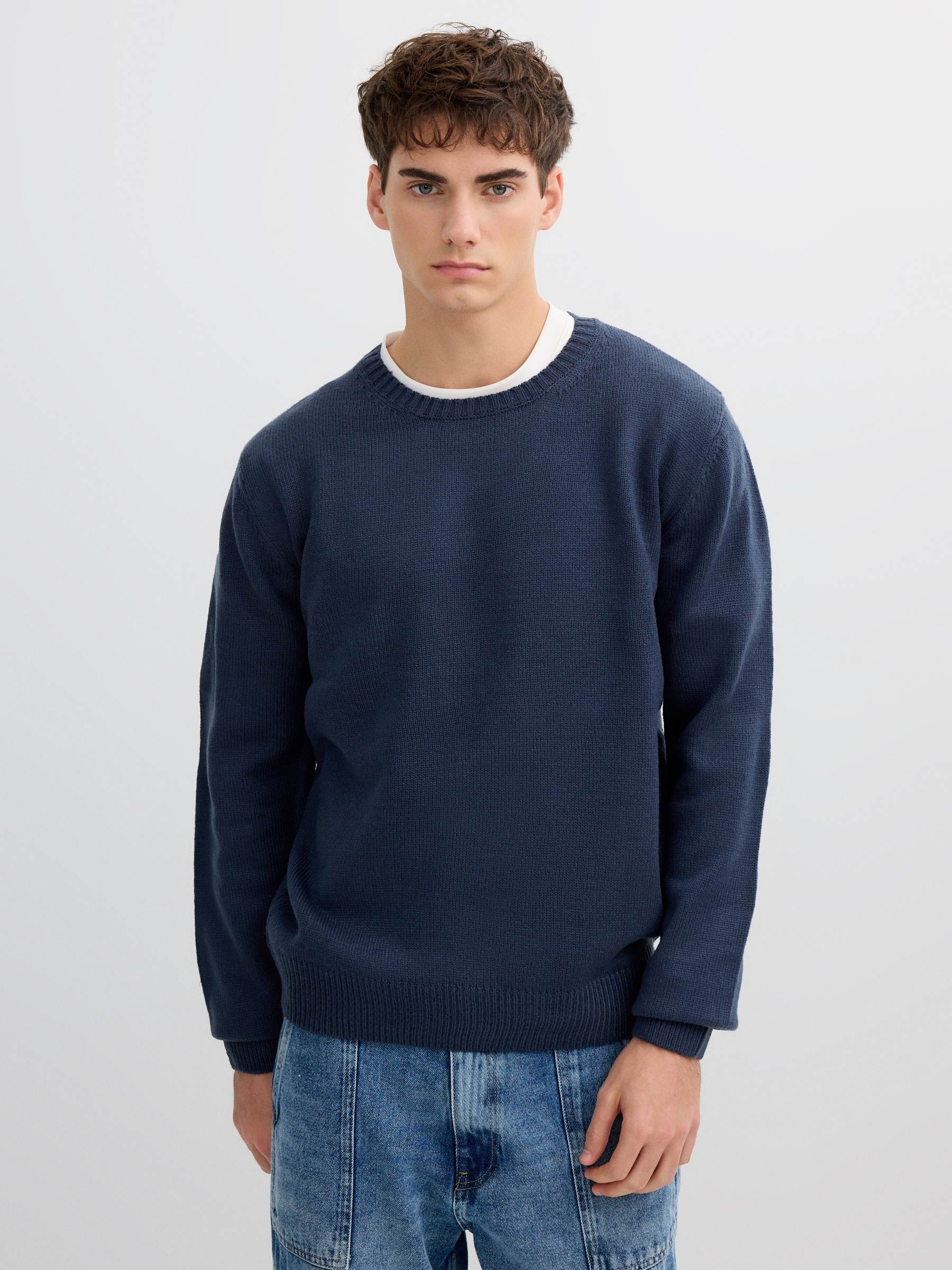 Round neck knit sweater petrol blue middle front view