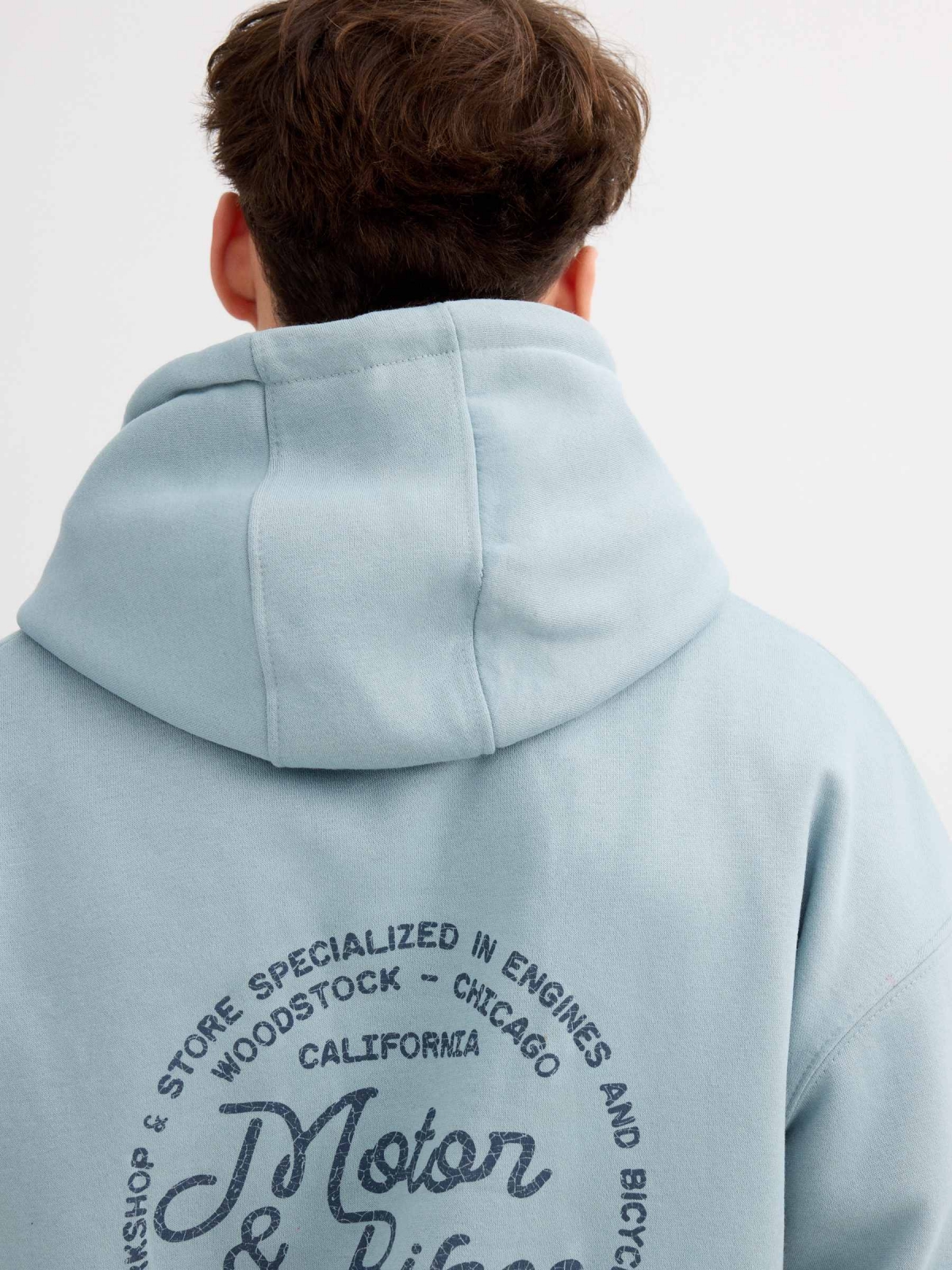 Sudadera felpa oversized con capucha azul vista detalle