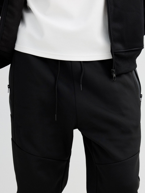 Sports jogger black detail view