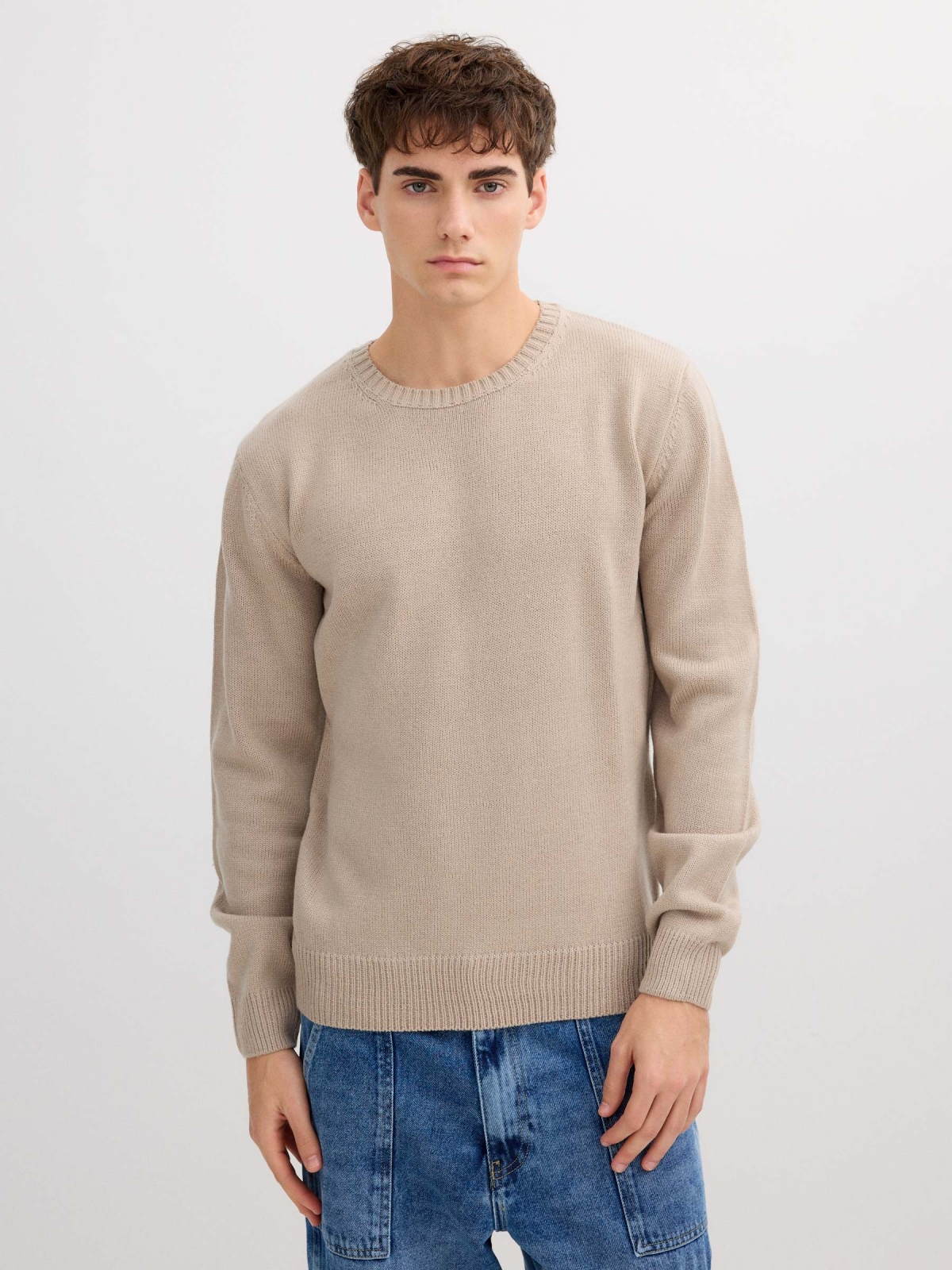 Round neck knit sweater raw middle front view