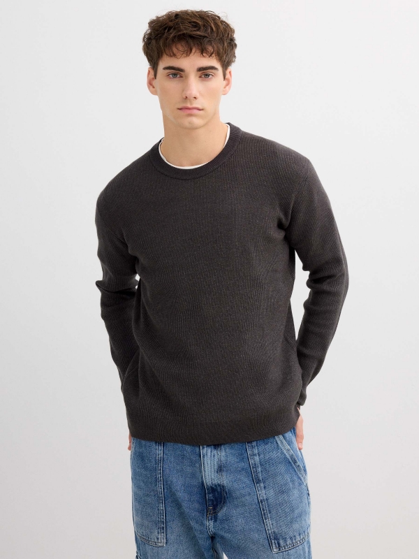 Basic knit round neck sweater grey middle front view